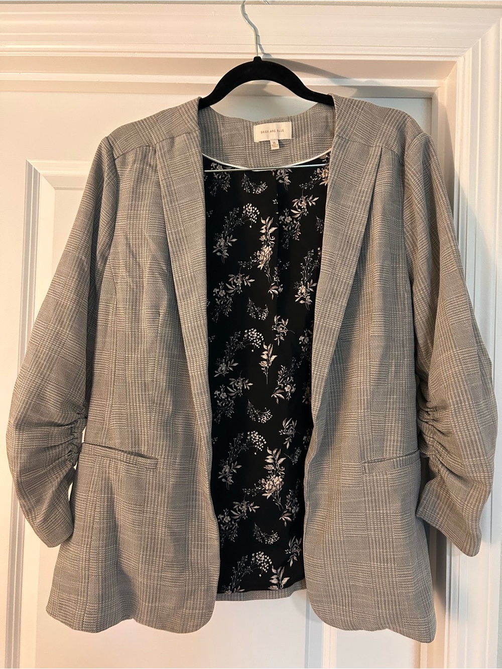 Skies Are Blue Gray Plaid Open-Front Blazer with Floral Lining